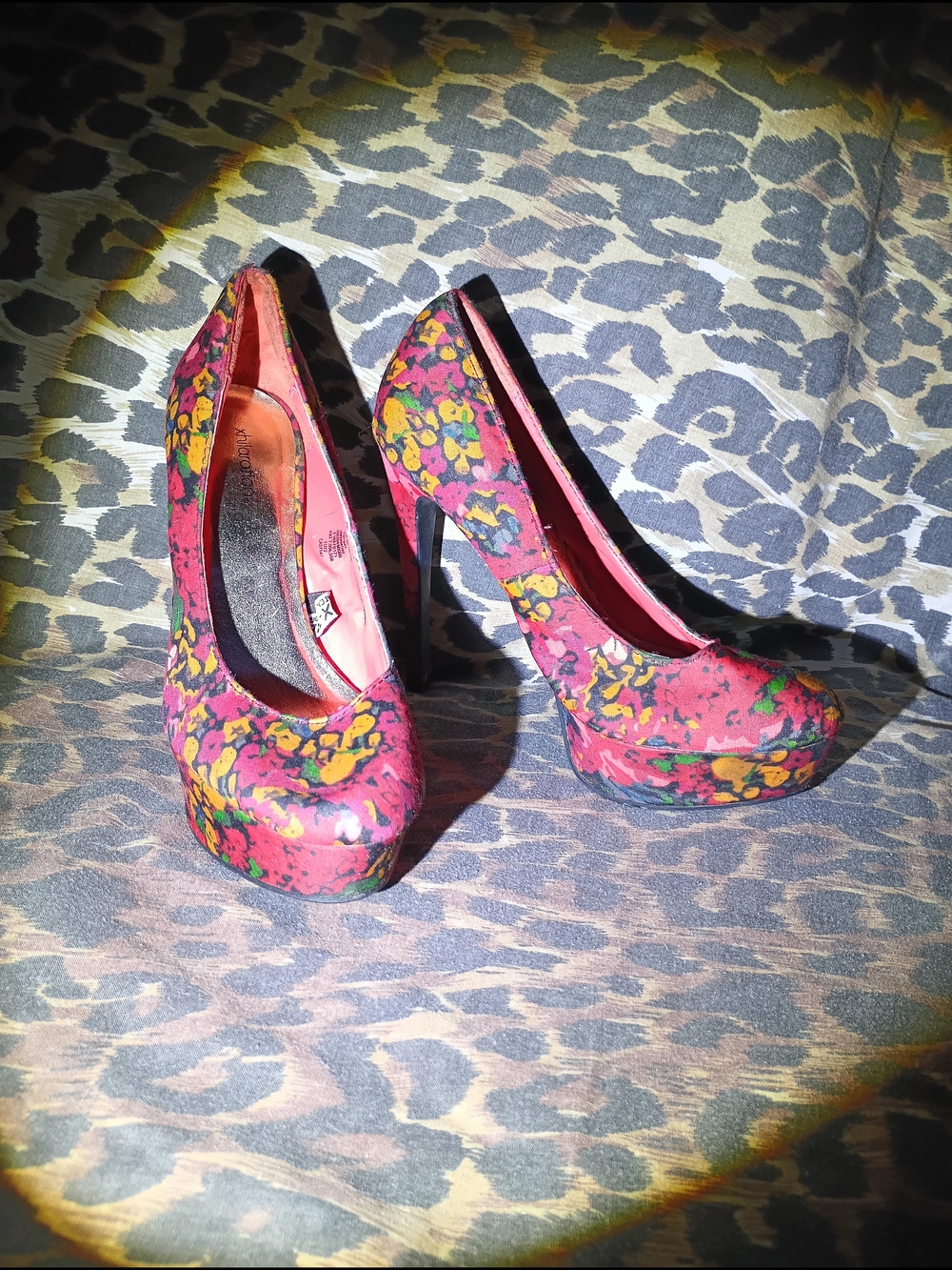 Women’s Pink Floral Platform Pumps